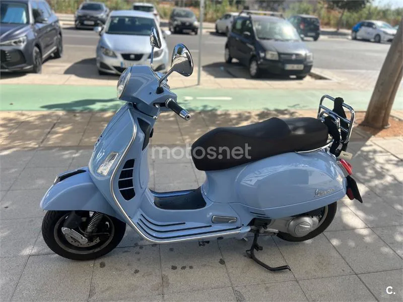 Vespa GTS 300 5000 € 2021 Sevilla - 1