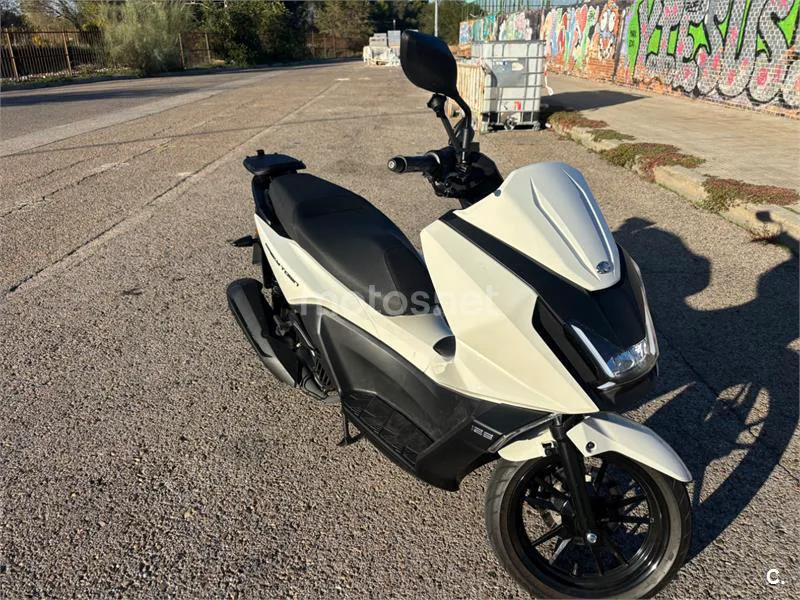 Kymco Sky Town 125 - Vista 1