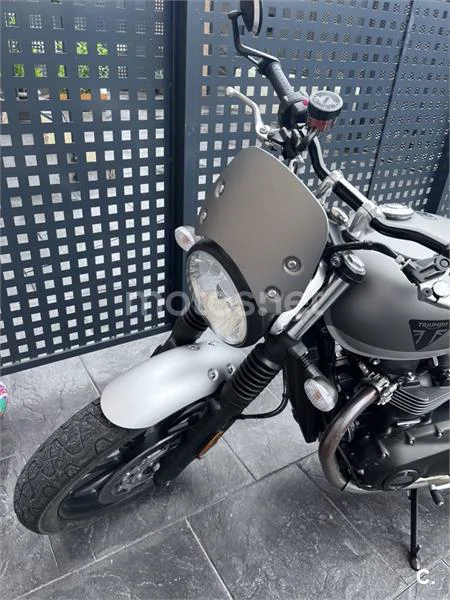 Triumph Street Twin 8000 € 2022 Zaragoza - 1