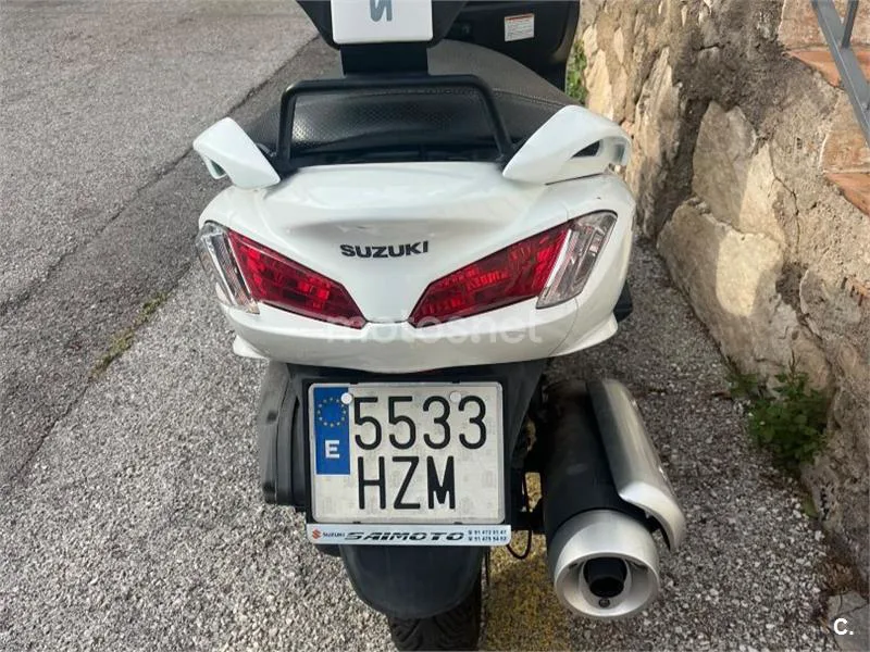 Suzuki Burgman 125 - Vista 1