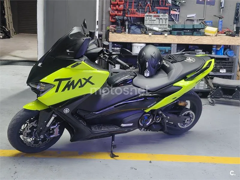 Yamaha TMAX 560 - Vista 1