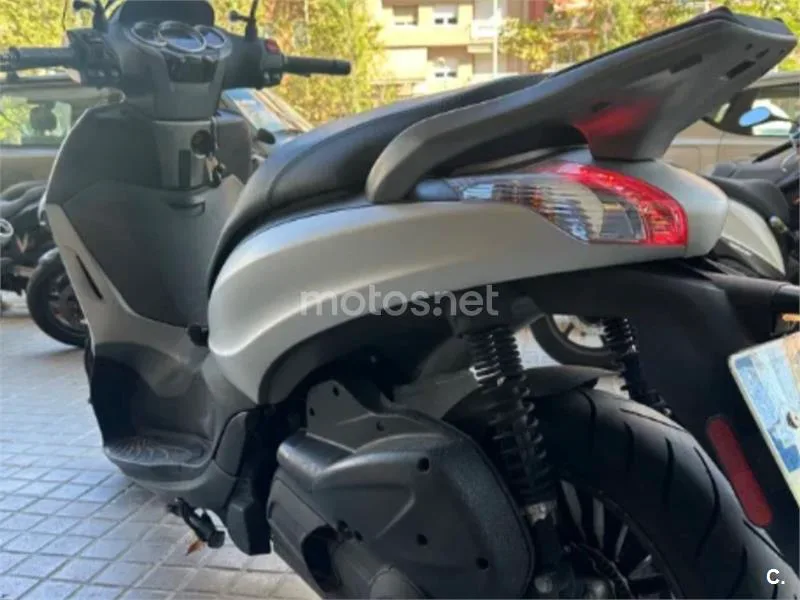 Piaggio Beverly 300 2000 € 2018 Barcelona - 1