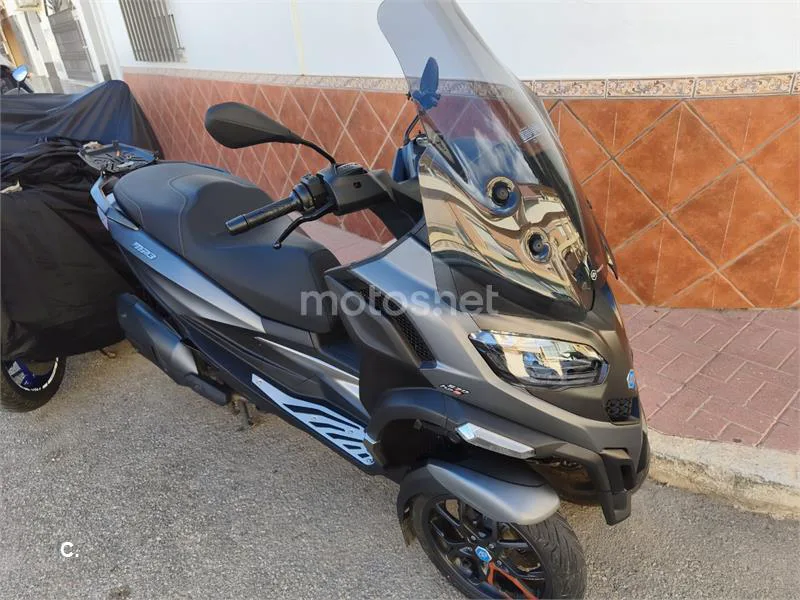 Piaggio MP3 530 Exclusive 8999 € 2022 Málaga - 1