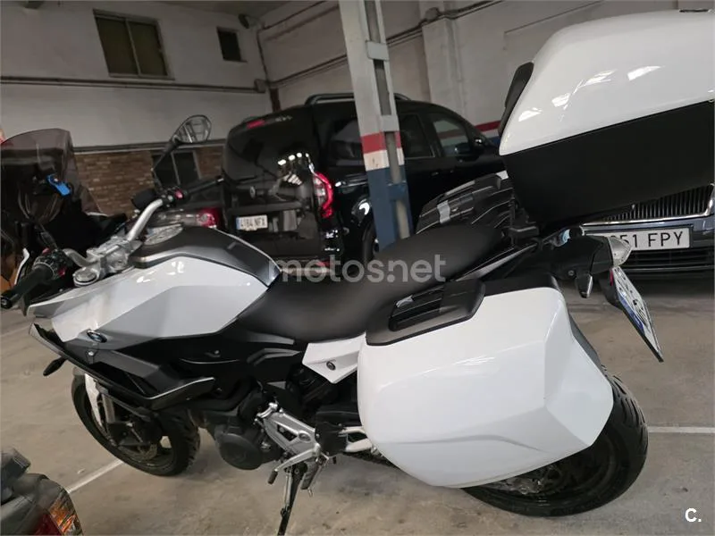 BMW F 900 XR 8700 € 2024 Málaga - 1