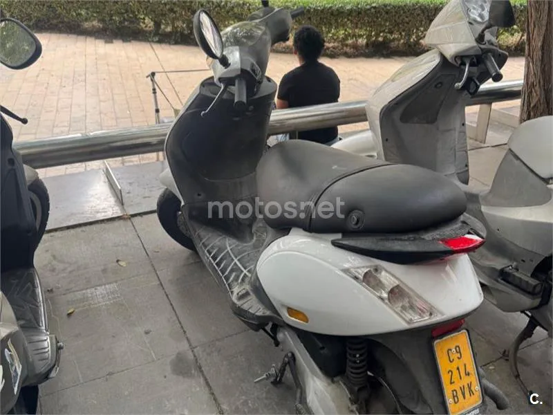 Piaggio Zip 50 2T 750 € 2012 Almería - 1
