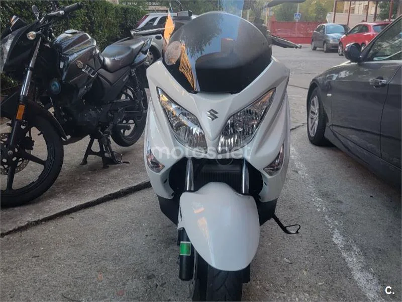 Suzuki Burgman 200 1650 € 2016 Madrid - 1