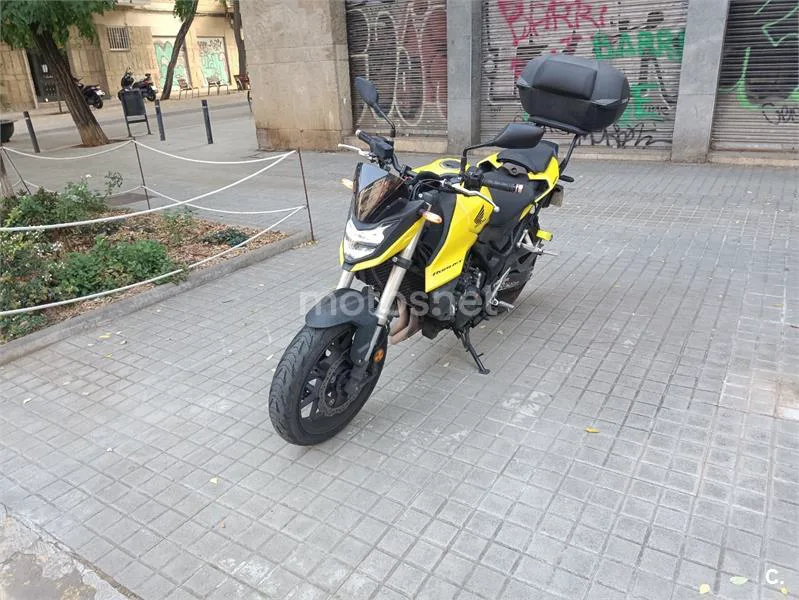 Honda CB750 Hornet - Vista 1