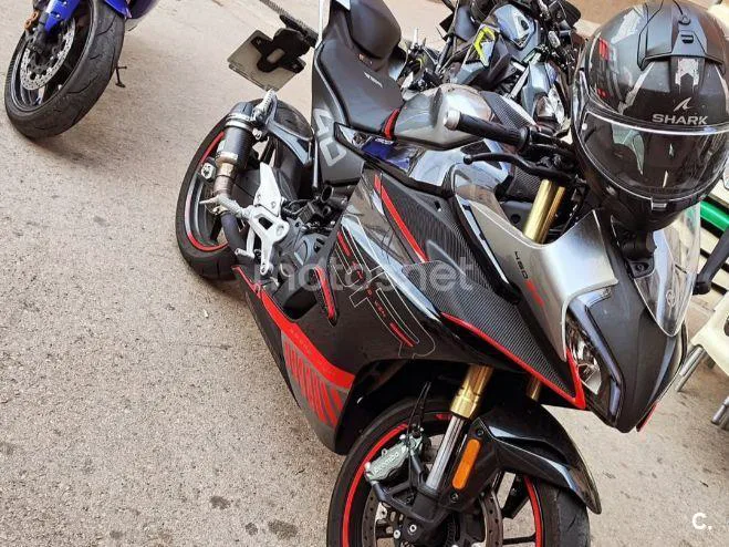 CFMOTO 450SR 4800 € 2024 Valencia - 1
