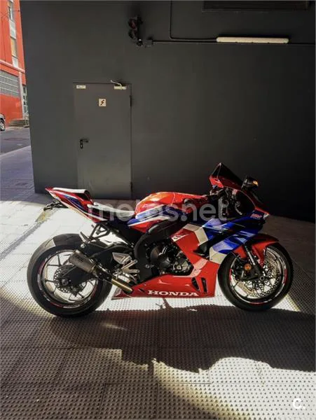 Honda CBR1000RR-R Fireblade 19.999 € 2021 Bizkaia - 1