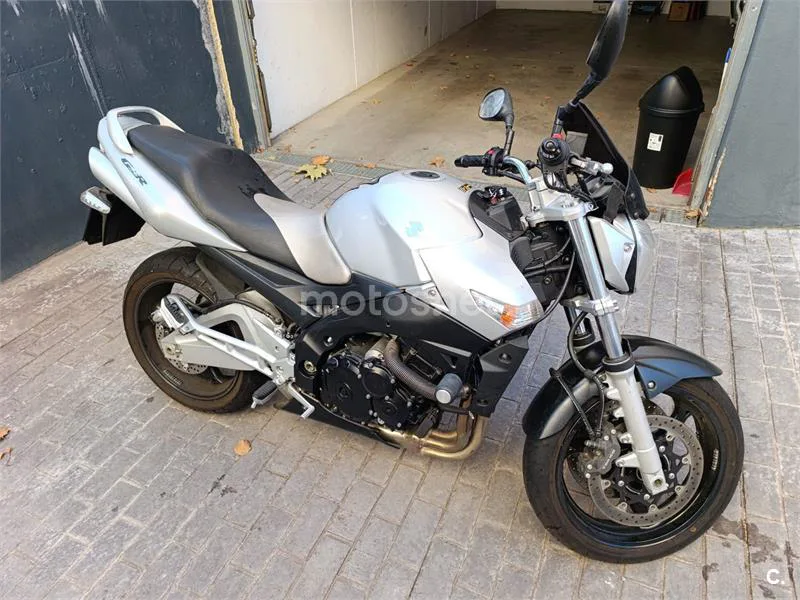 Suzuki GSR600 3750 € 2009 Guadalajara - 1