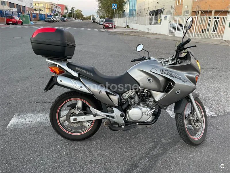 Honda XL125V Varadero - Vista 1