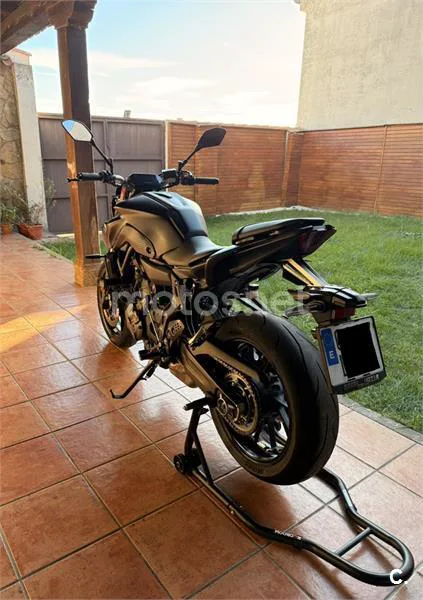 Yamaha MT-07 4980 € 2021 Cáceres - 1
