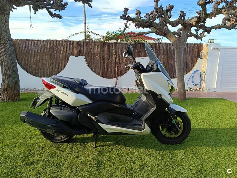 Yamaha XMAX 400 2750 € 2015 Castellón - 1