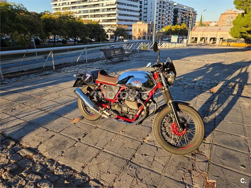 Moto Guzzi V7 II 7200 € 2015 Madrid - 1