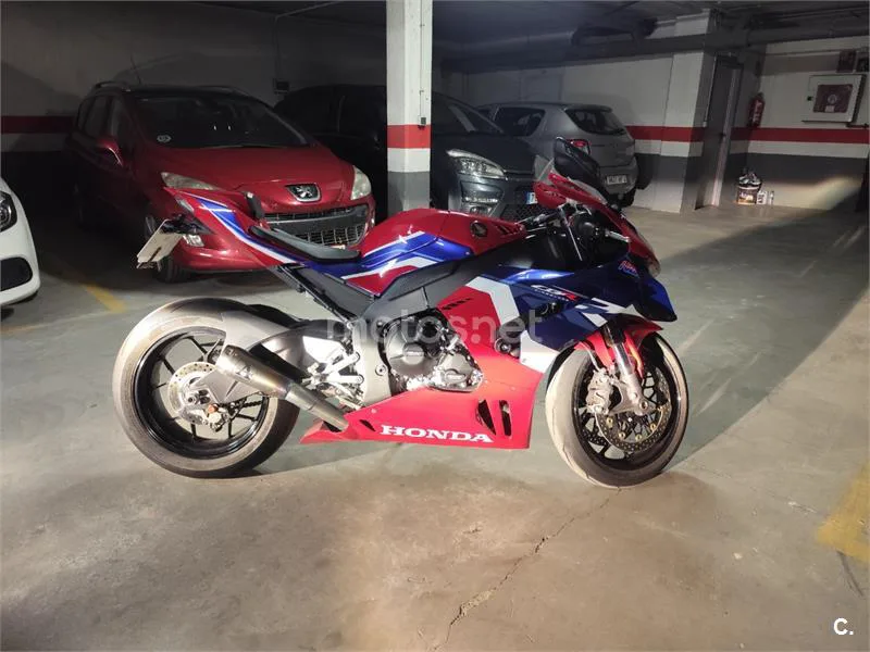 Honda CBR1000RR-R Fireblade 19.900 € 2023 Valladolid - 1