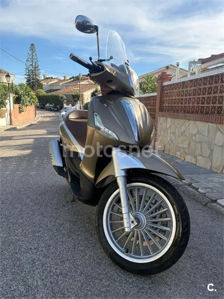 Piaggio Beverly 125 2100 € 2012 Málaga - 1