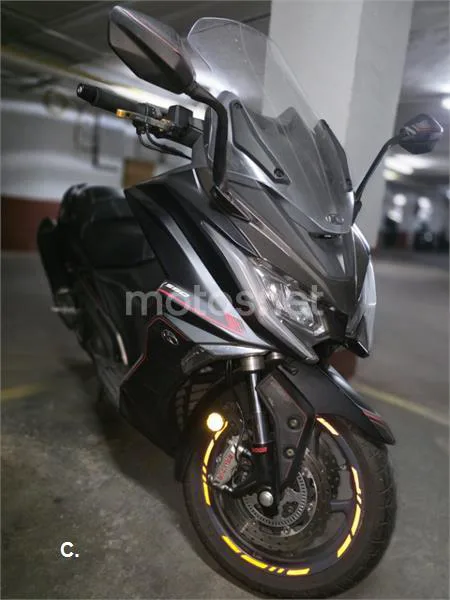 Kymco AK 550 5000 € 2019 Guadalajara - 1