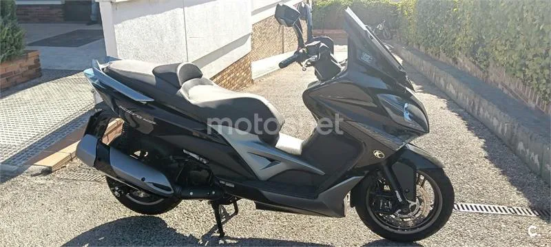 Kymco Xciting 400 3450 € 2016 Madrid - 1