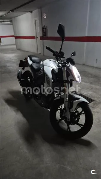 Keeway RKF 125 - Vista 1