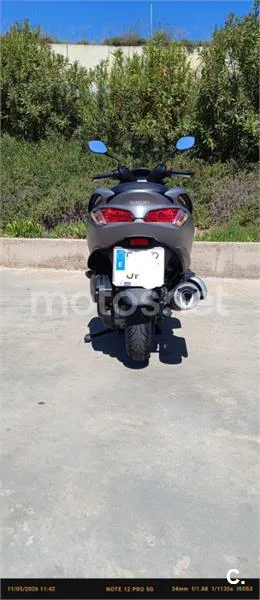 Suzuki Burgman 200 2300 € 2016 Zaragoza - 1