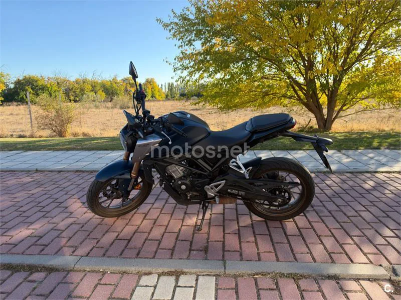 Honda CB125R 3850 € 2022 Valladolid - 1