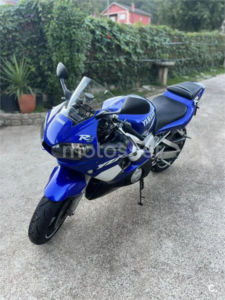 Yamaha YZF-R6 - Vista 1