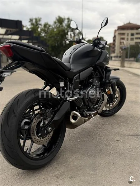 Yamaha MT-07 - Vista 1