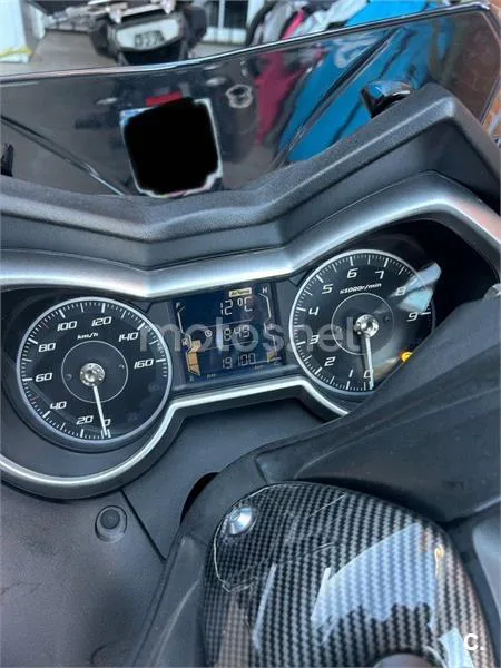 Yamaha XMAX 300 4100 € 2020 Sevilla - 1