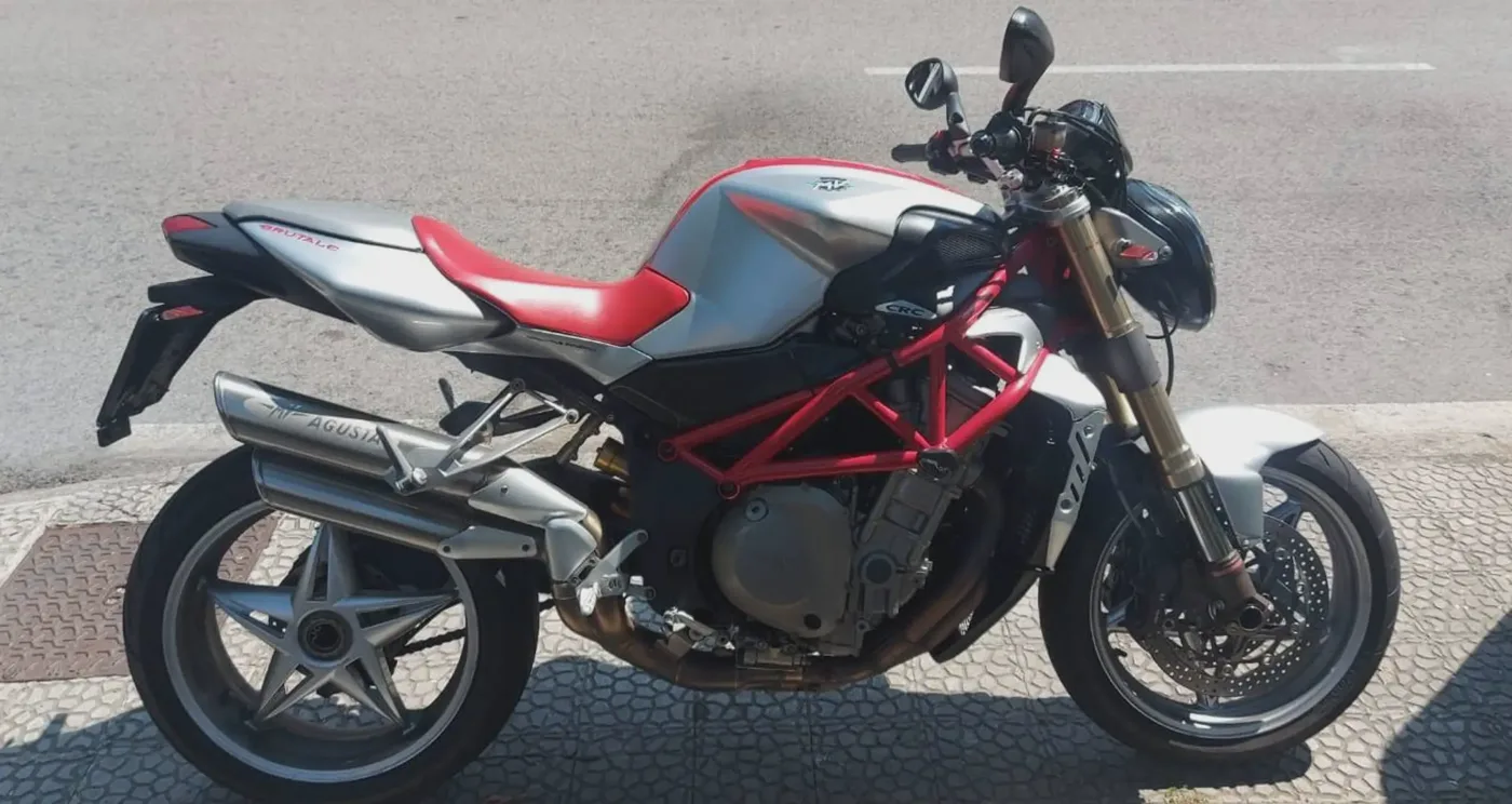 MV Agusta Brutale 910 6400 € 2005 Cantabria - 1
