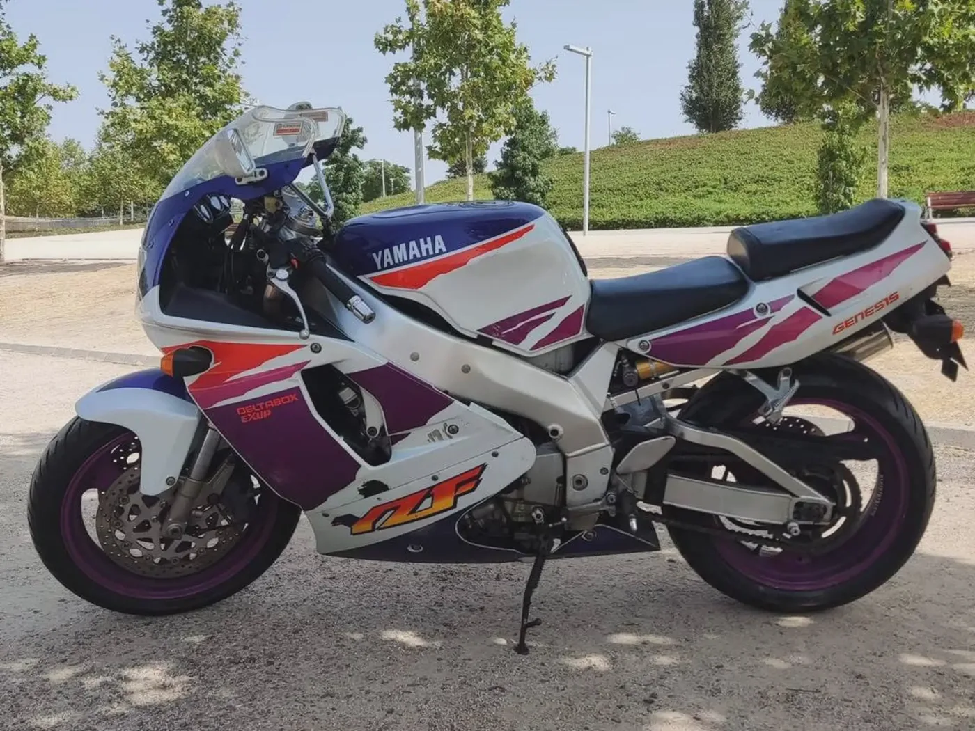 Yamaha YZF750R 7500 € 1995 Madrid - 1