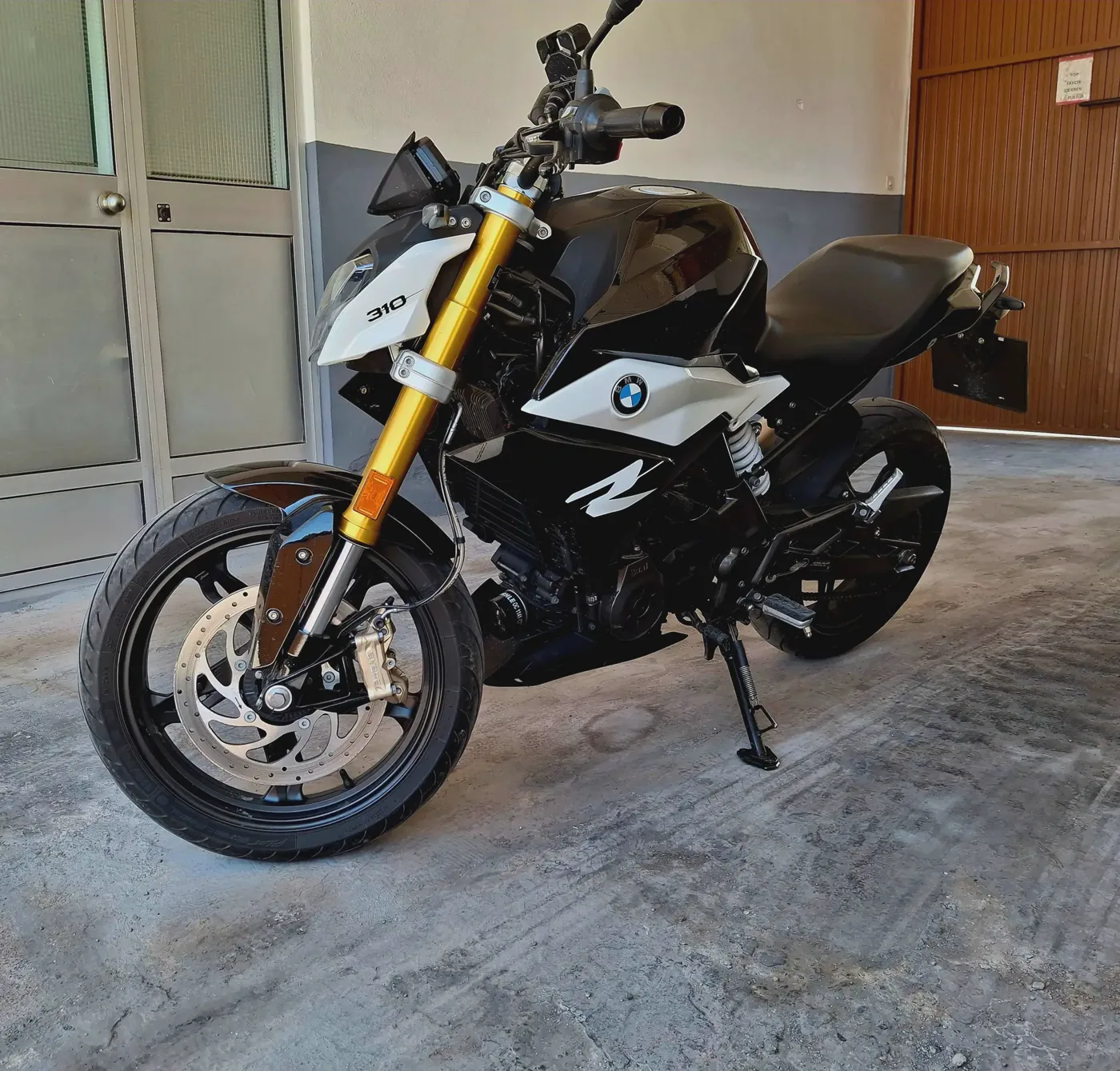 BMW G 310 R 3300 € 2021 Sevilla - 1