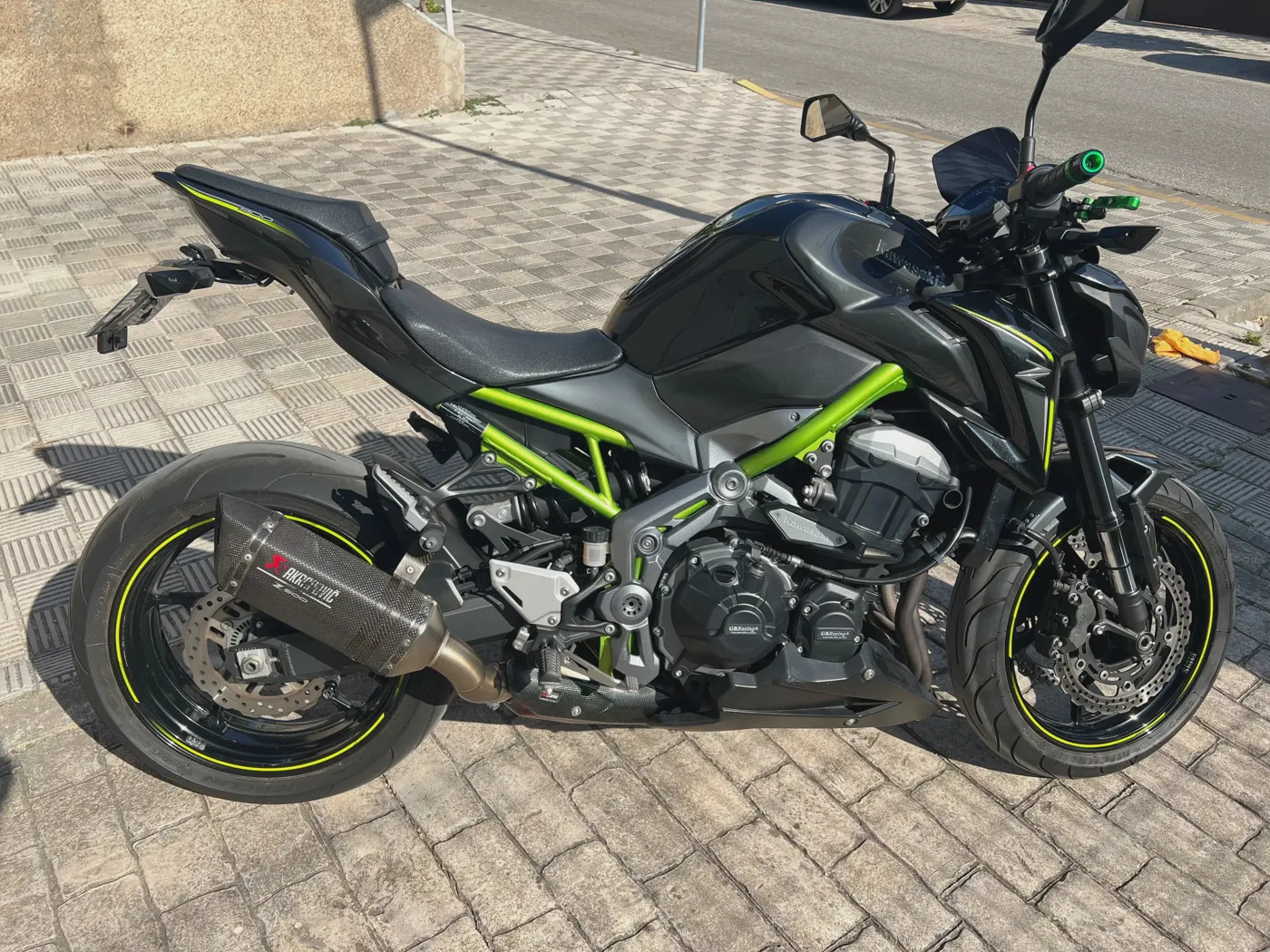 Kawasaki Z900 6400 € 2018 Sevilla - 1