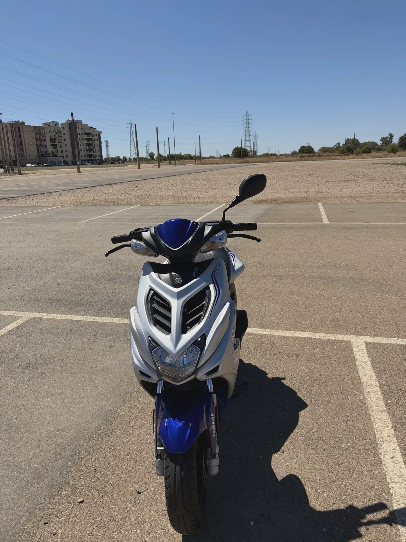 Yamaha Aerox - Vista 1