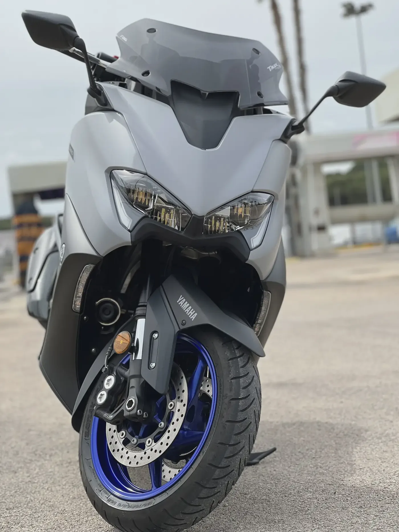 Yamaha TMAX 560 - Vista 1