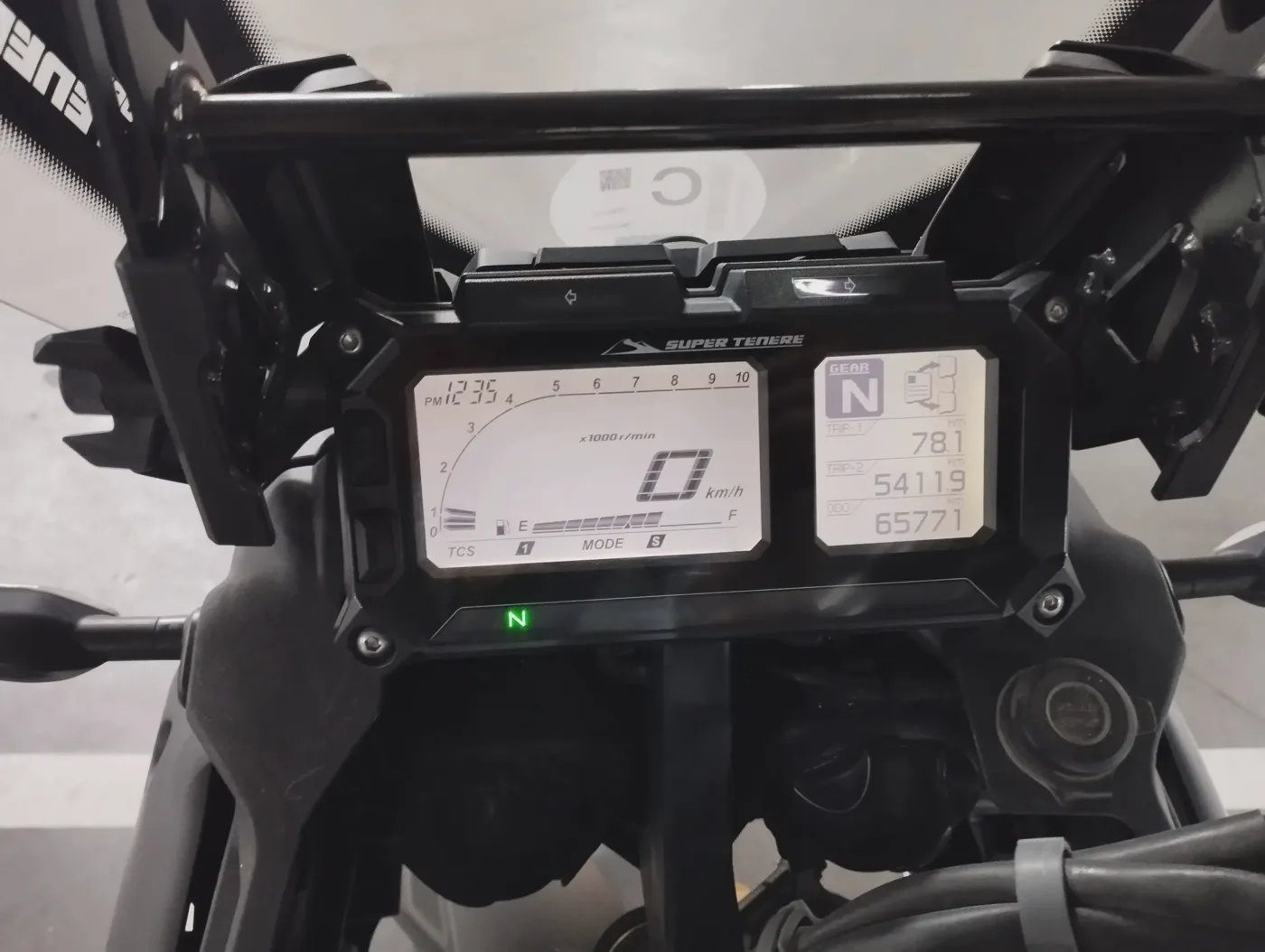 Yamaha XVZ1200 Venture - Vista 1