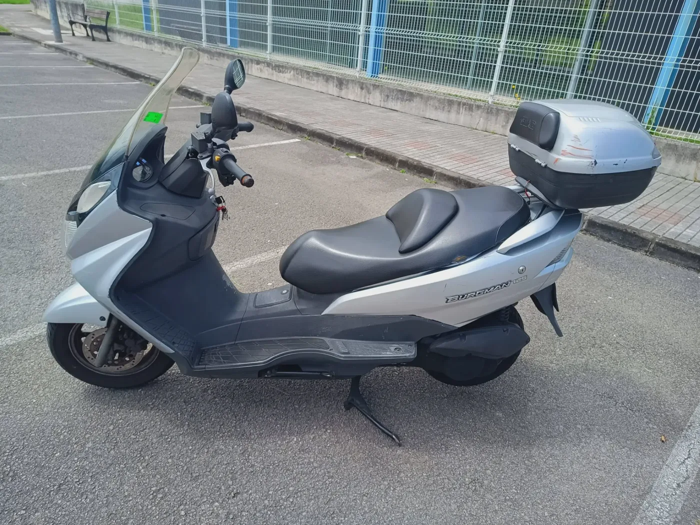 Suzuki Burgman 125 900 € 2004 Cantabria - 1