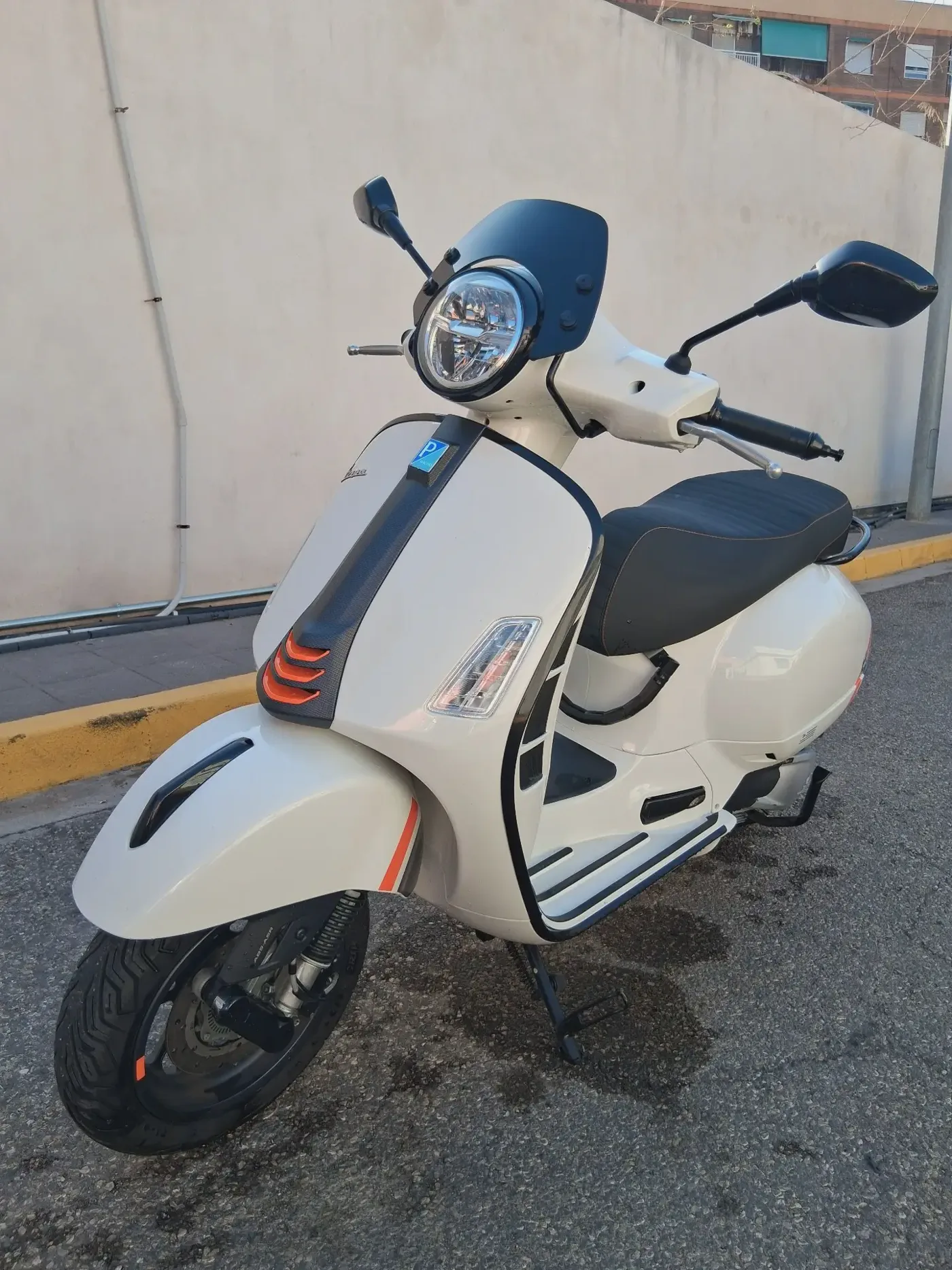 Vespa GTS SuperSport 300 5900 € 2024 Valencia - 1
