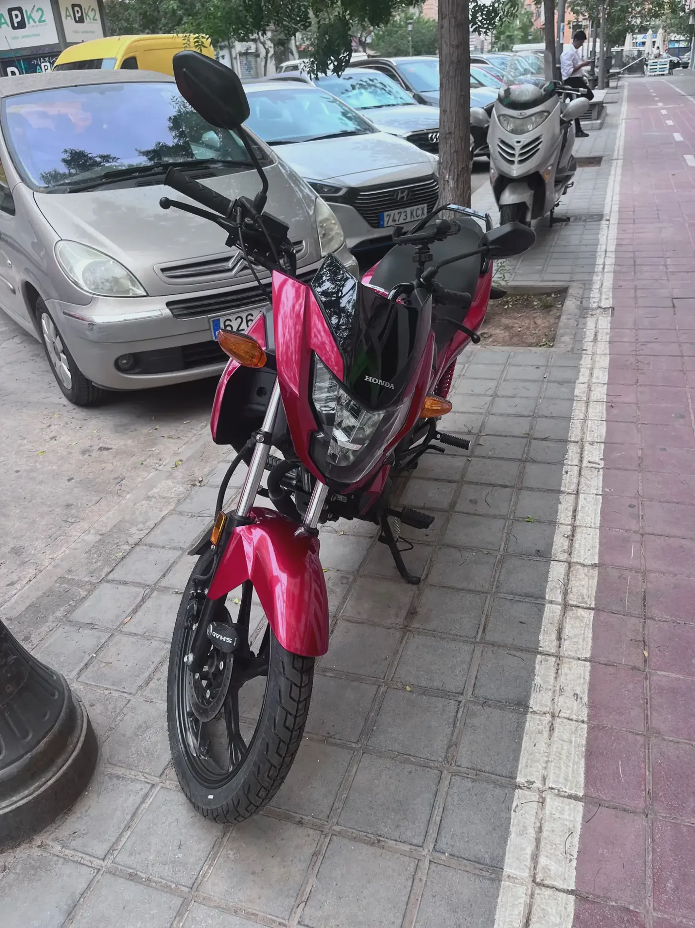Honda CBF125 - Vista 1