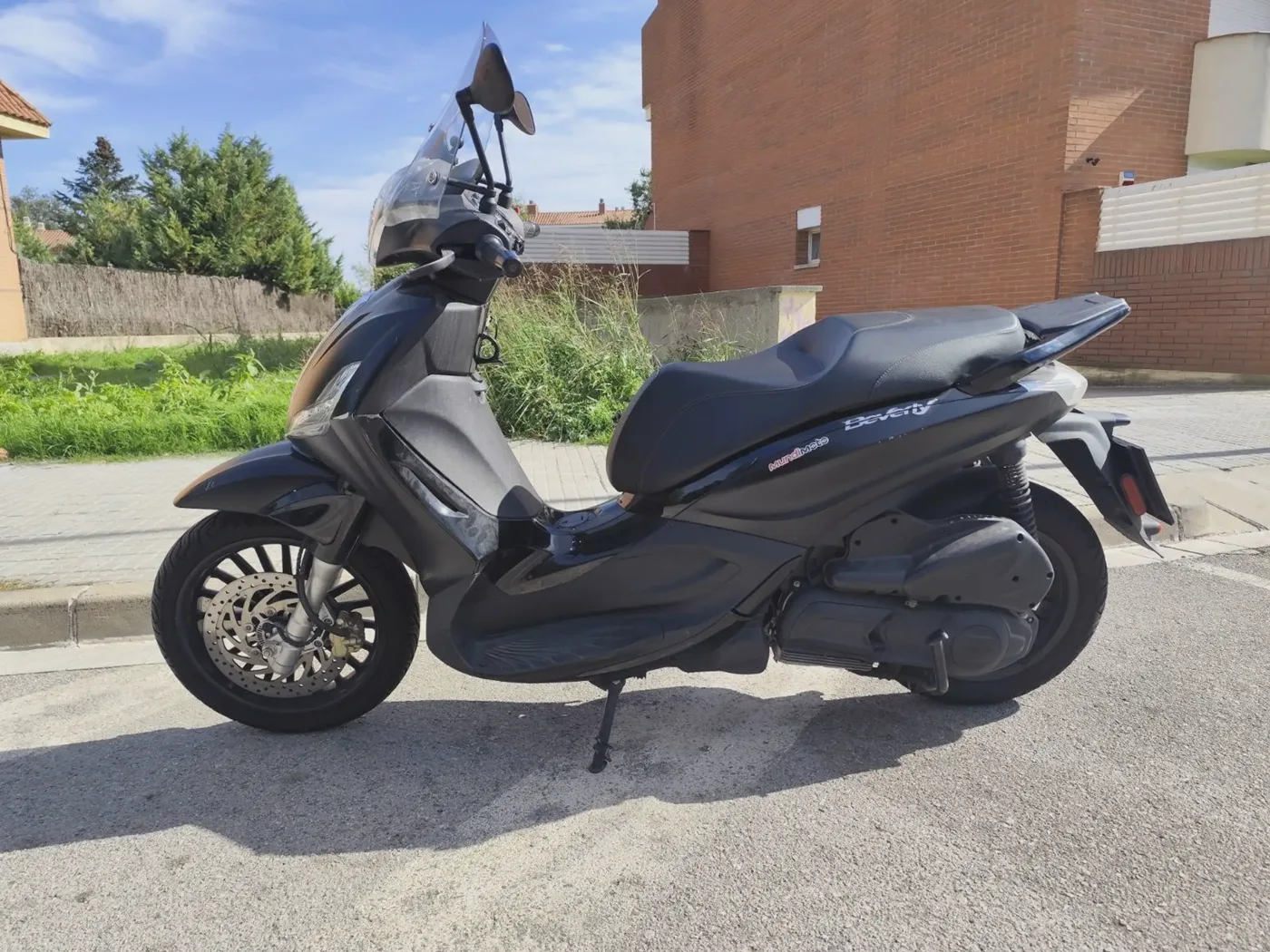 Piaggio Beverly 300 2200 € 2021 Barcelona - 1