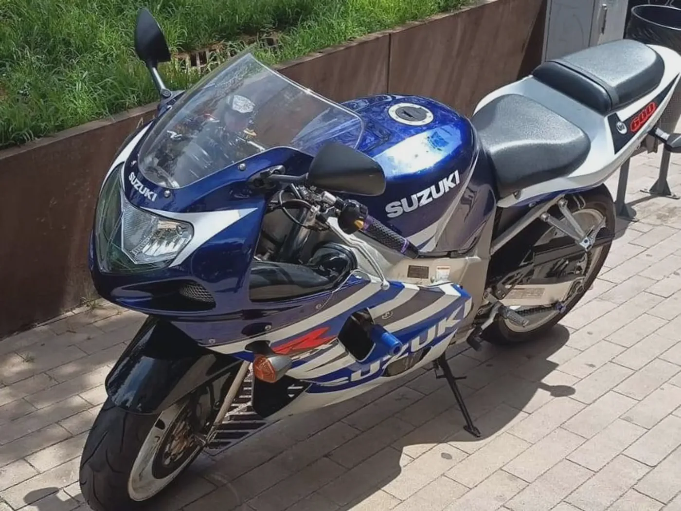 Suzuki GSX-R600 3950 € 2003 Barcelona - 1