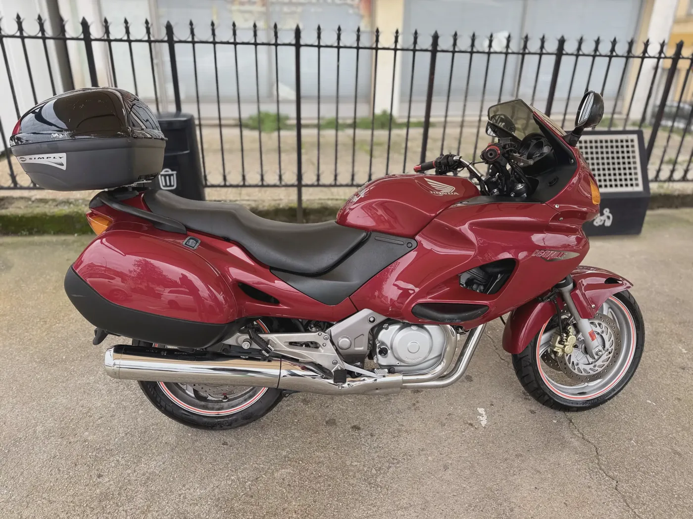 Honda Deauville 2700 € 2002 Salamanca - 1