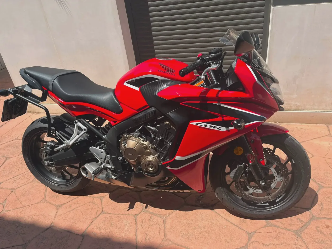 Honda CBR650R - Vista 1