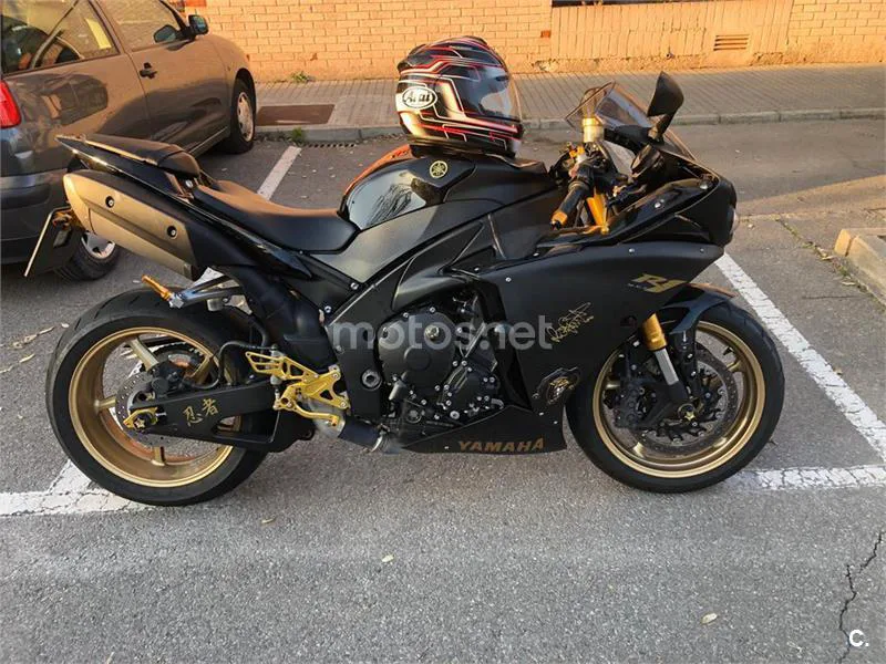 Yamaha YZF-R1 6000 € 2013 Cáceres - 1