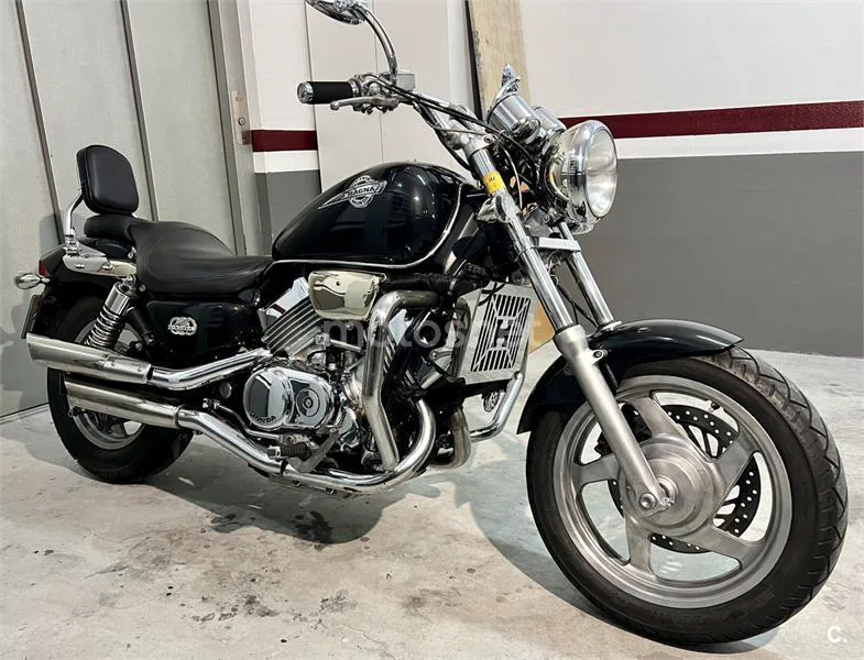 Honda Magna 750 4000 € 1999 A Coruña - 1