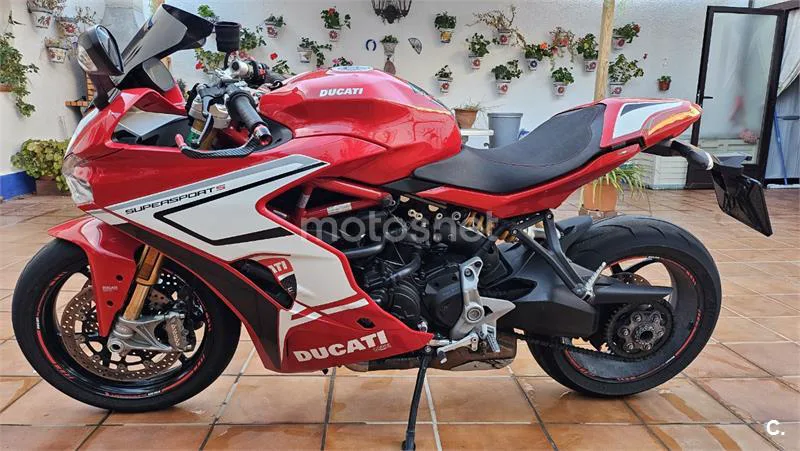 Ducati SuperSport - Vista 1