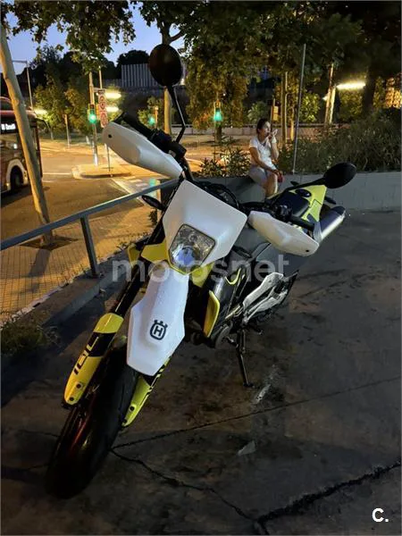 Husqvarna 701 Supermoto 9000 € 2024 Barcelona - 1
