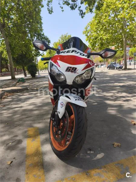 Honda CBR1000RR Fireblade - Vista 1