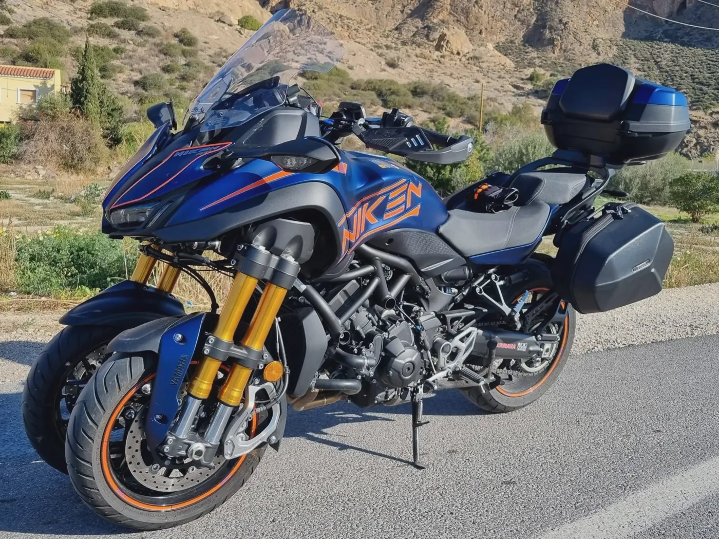 Yamaha Niken - Vista 1