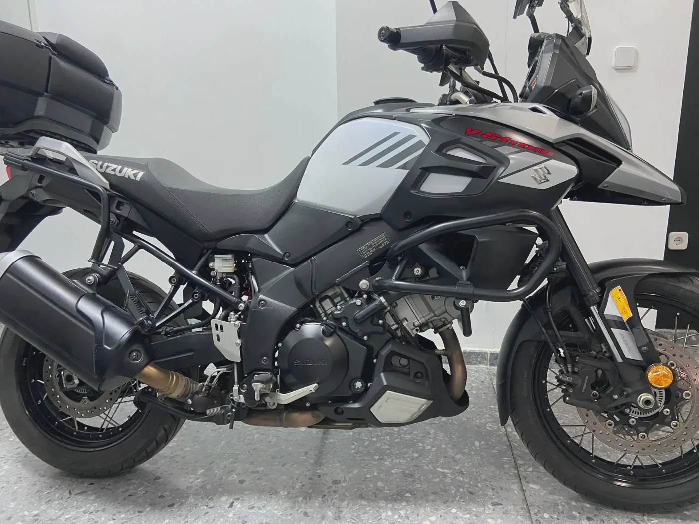 Suzuki V-Strom 1000 6990 € 2018 Málaga - 1