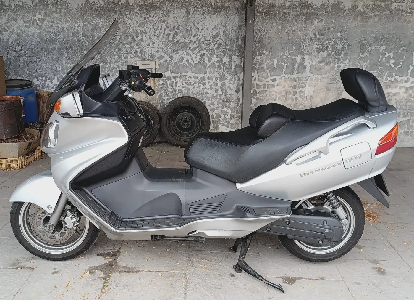 Suzuki Burgman 650 2300 € 2003 Toledo - 1